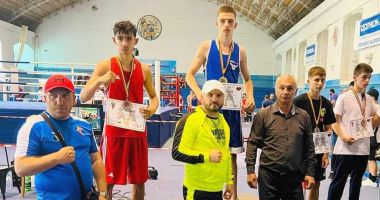 Stire din Sport : Box / Aur şi argint pentru pugiliştii de la CS Năvodari, la Cupa României - juniori