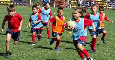 Stire din Sport : Eseuri şi placaje cu cei mai mici rugbişti, în Circuitul Naţional "Mihail Naca"