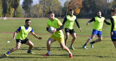 Stire din Sport : "Stejăreii" U20 se reunesc la Snagov. "Să vedem dacă îşi doresc să facă performanţă!"