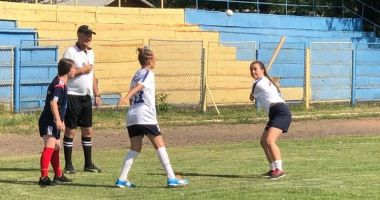 Stire din Sport : Cinci noi echipe înscrise la Cupa Satelor la oină