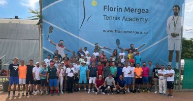 Tenis / Tehnicieni din Constanţa, prezenţi la cursul de prefecţionare al antrenorilor de la Târgu Jiu