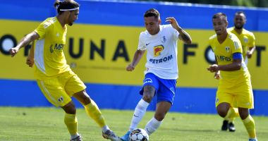 Stire din Sport : Farul, înfrângere în amicalul cu Petrolul. Goluri încasate în fiecare debut de repriză
