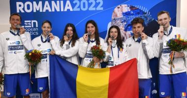 Stire din Sport : Constănţenii Patrick Dinu şi Bianca Costea, în ştafeta de argint a României