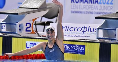 Stire din Sport : Bianca Costea, medaliată cu argint la 50 m liber. „Am simţit cursa minunat!”
