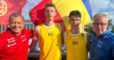 Stire din Sport : Antrenorii Medgidiei conduc naţionalele României la Europenele de handbal pe plajă