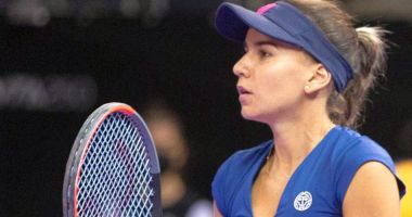 Stire din Sport : Tenis / Irina Bara, scoasă din cursa pentru titlu la Roma de o rusoaică de 18 ani