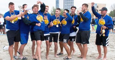 Stire din Sport : Juniorii de la CSM Constanţa, parcurs perfect la Naţionalele de handbal pe plajă