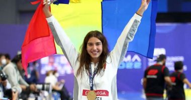 Nataţie / Aur pentru David Popovici şi Bianca Costea, la Mondialele de juniori de la Lima