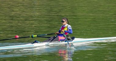 Stire din Sport : Canotaj / Un final de cursă dramatic! Ionela Cozmiuc, medaliată cu aur la Mondialele de la Racice