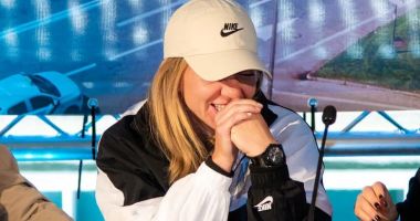 Stire din Sport : Tenis / Simona Halep se menţine în Top 10 WTA. Ana Bogdan, la cea mai bună clasare din carieră