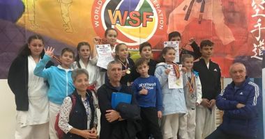 Stire din Sport : Sportivii de la CS Tomis Karate Constanţa, medaliaţi la Naţionalele de Karate Shotokan