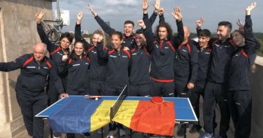 Stire din Sport : Au văzut lumea de sus! Eliza Samara şi compania au jucat tenis de masă pe Arcul de Triumf