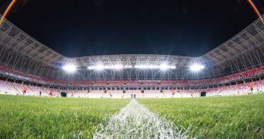 Stire din Sport : Fotbal / Sivasspor - CFR Cluj, în Conference League. Petrescu: „Cine va câştiga acum va câştiga grupa”