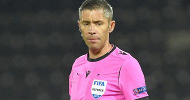 Stire din Sport : Fotbal / Radu Petrescu, delegat la un meci al Barcelonei, la debutul în Liga Campionilor
