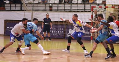 Stire din Sport : O rundă nebună! Jocul de la Sala Sporturilor din Constanţa, nerecomandat cardiacilor