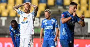 Stire din Sport : 7 minute de analiză VAR! Farul, egalată de Chindia dintr-un penalty acordat în prelungiri