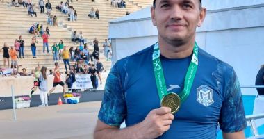 Stire din Sport : Atletism / Cornel Neagu a dus tricoul Medgidiei la „Maratonul de la Atena”