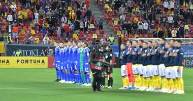 Stire din Sport : Fotbal, echipa naţională / Iordănescu, interesat de promovarea jucătorilor tineri, dar şi de rezultate