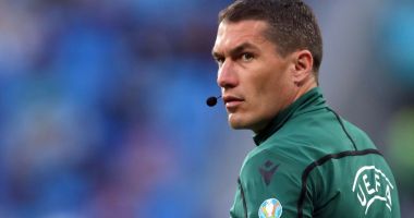 Stire din Sport : Fotbal / Arbitrul român Istvan Kovacs, al patrulea oficial la meciul de debut al Mondialului din Qatar