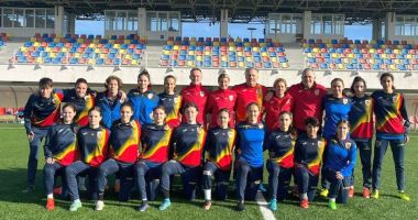Stire din Sport : Fotbal feminin / Tricolorele U17 şi U19 s-au reunit pentru un ultim stagiu de pregătire pe 2022