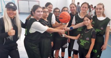Stire din Sport : Baschet / Fetele de la Liceul „Ovidius”, pe primul loc la faza județeană a Olimpiadei Naționale a Sportului Școlar