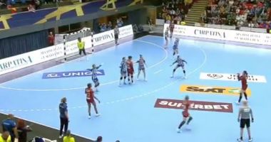 Stire din Sport : Handbal / CS Rapid, victorie la 10 goluri diferenţă în partida cu Buducnost, din Liga Campionilor