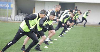 Stire din Sport : Fotbal / Arbitrii din prima ligă, testați înainte de reluarea campionatului