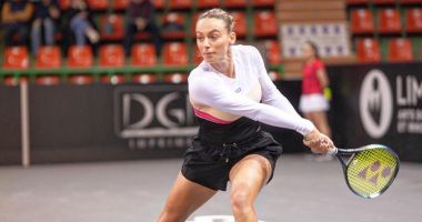 Stire din Sport : Tenis / Ana Bogdan, out de la Australian Open! Anna Bondar s-a impus în trei seturi