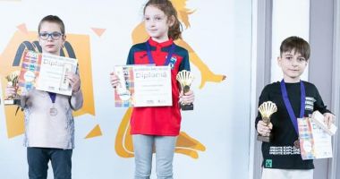 Stire din Sport : Şah / Anastasia Gavrilă, de la CS Victoria Cumpăna, pe primul loc la Grand Prix MegaChess