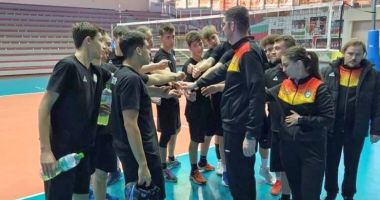Stire din Sport : Volei / Tricolorii U17, înfrângere dramatică cu Finlanda, în preliminariile Europenelor din 2023