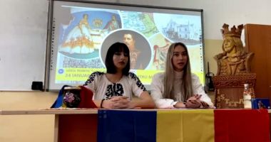 GALERIE FOTO. Unirea Principatelor Române – sărbătorită în mod inedit la Liceul „Lucian Blaga” - 2