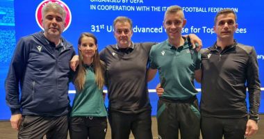 Stire din Sport : Fotbal / Oficiali români, la cursul UEFA avansat pentru arbitri de top de la Roma