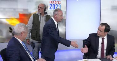 Stire din Actualitate : Cipru, participare ridicată la vot în cadrul unui scrutin prezidenţial strâns