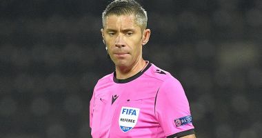 Stire din Sport : Fotbal / Radu Petrescu va arbitra partida FC Sevilla - PSV Eindhoven, din play-off-ul Europa League