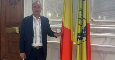 Stire din Sport : Preşedintele Nicolae Dobre, distins cu Ordinul „Gloria Oinei”