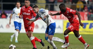 Stire din Sport : FCV Farul şi-a securizat primul loc în clasament după succesul de la Arad