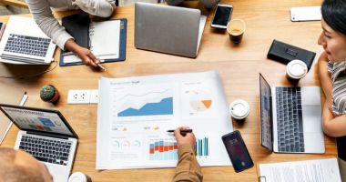 Investiţiile în cercetare-dezvoltare, realizate de firme din surse proprii de finanţare
