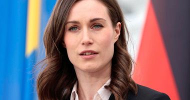 Stire din Actualitate : Prim-ministrul finlandez se declară deschis discuţiilor despre donarea de F-18 Ucrainei