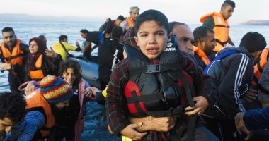 Stire din Actualitate : Grecia prelungeşte durata permiselor de şedere pentru copiii de migranţi