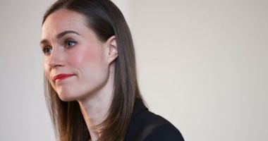 Stire din Actualitate : Prim-ministrul finlandez Sanna Marin va prezenta, joi, demisia guvernului