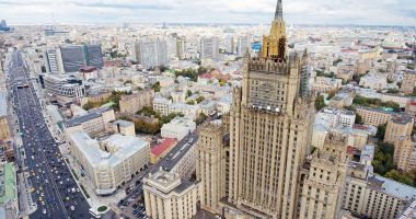 Rusia le recomandă cetăţenilor ei să evite călătoriile în Canada