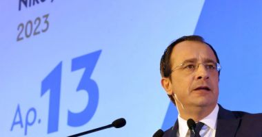 Stire din Actualitate : Ciprul susţine că reprimă încălcarea sancţiunilor împotriva Rusiei