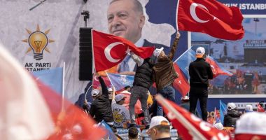 Stire din Actualitate : Alegeri prezidenţiale în Turcia. Erdogan, favoritul votanţilor din Germania