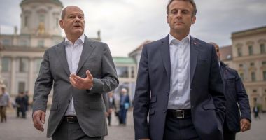 Stire din Actualitate : Cancelarul Scholz l-a plimbat pe preşedintele Macron prin Potsdam, înaintea unei cine de lucru