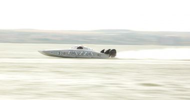 Stire din Sport : Team Fazza a „zburat” cu peste 150 km/h pentru primul loc pe podium
