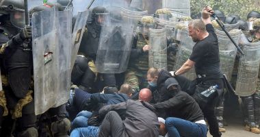 Stire din Actualitate : Şeful KFOR din Kosovo îndeamnă Priştina şi Belgradul la negocieri