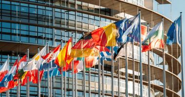 Ţările UE alocă 3,5 miliarde de euro pentru a continua înarmarea Ucrainei