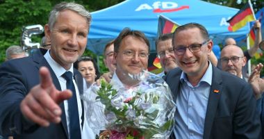 Stire din Actualitate : Partidul de extremă-dreapta Alternativa pentru Germania obţine primul succes electoral