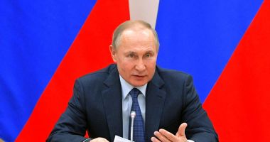 Vladimir Putin a promulgat legea care interzice schimbarea de sex pe cale medicală