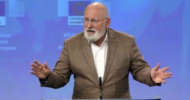 Stire din Actualitate : Frans Timmermans, nominalizat să conducă o coaliţie dintre Laburişti şi Verzi în alegerile din Olanda